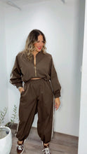 Chocolate Italian Chic Set