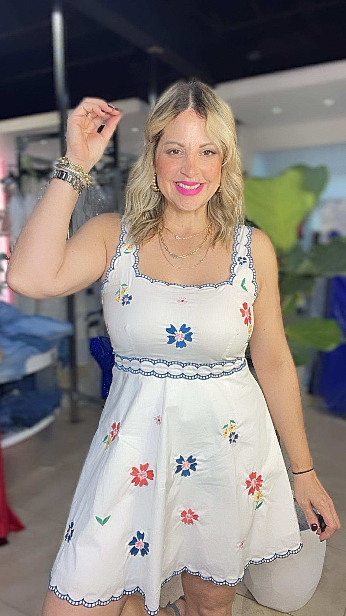 FLORAL WHITE CHIC DRESS