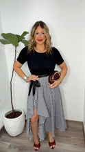 "Chic in Gingham" (Gracia)