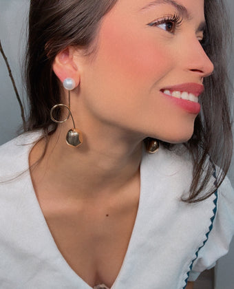 Halo Pearl Gold Drop Earring