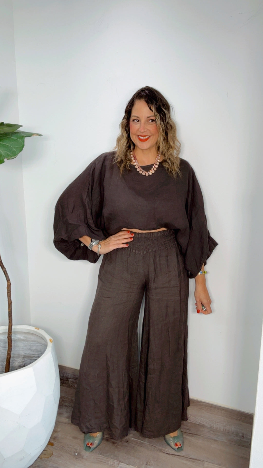 Chocolate Italy Linen Set