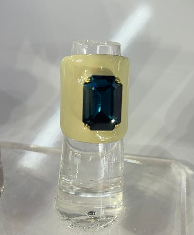 Tova Ring