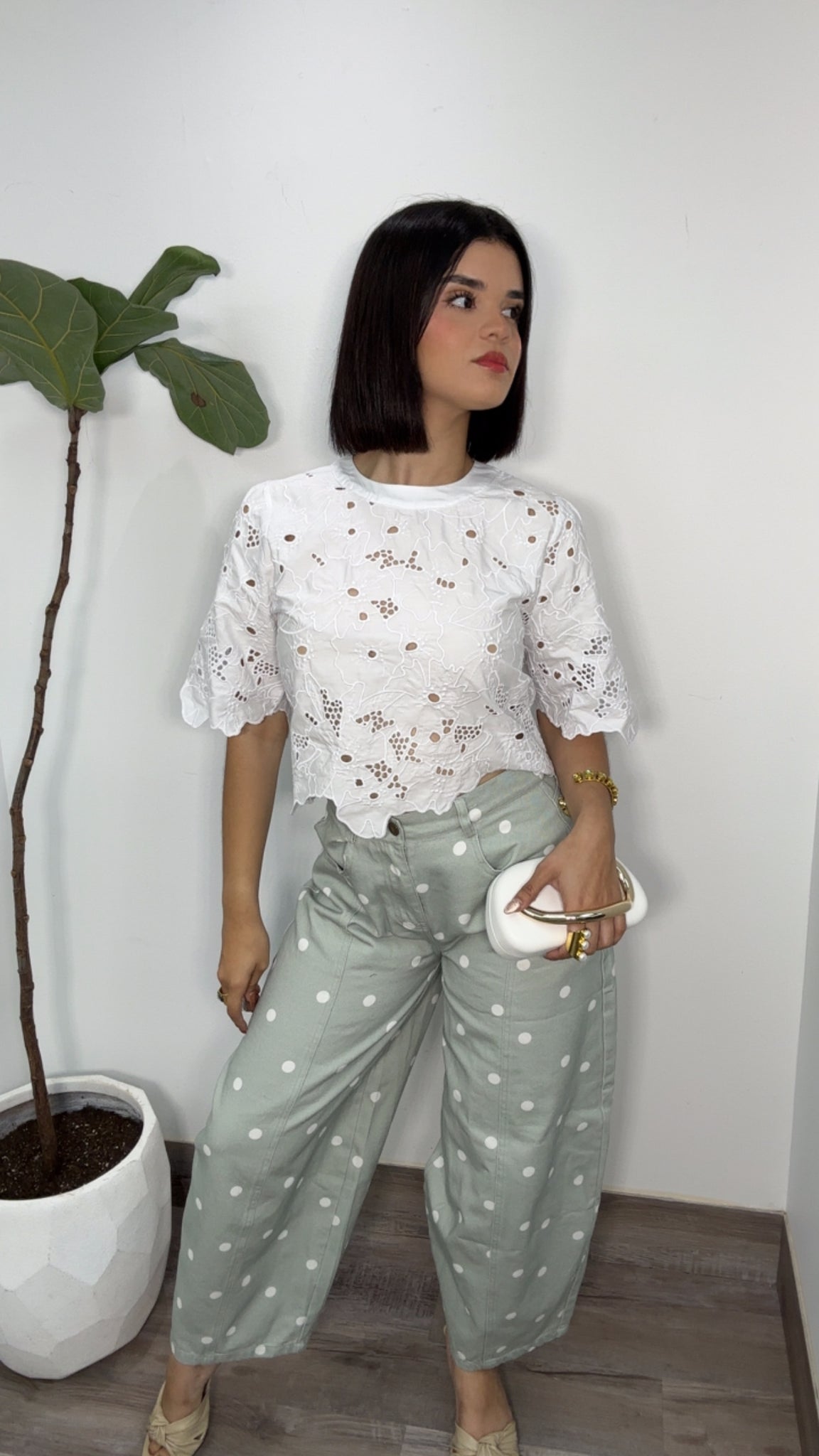 Cropped Broderie Anglaise Top