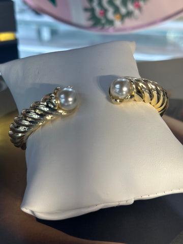 Gold & Pearl Bangle